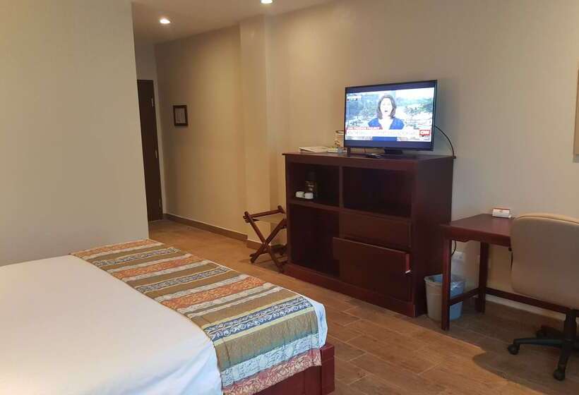 فندق Best Western Bazarell Inn