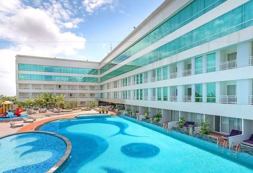 Claro Makassar Hotel & Convention