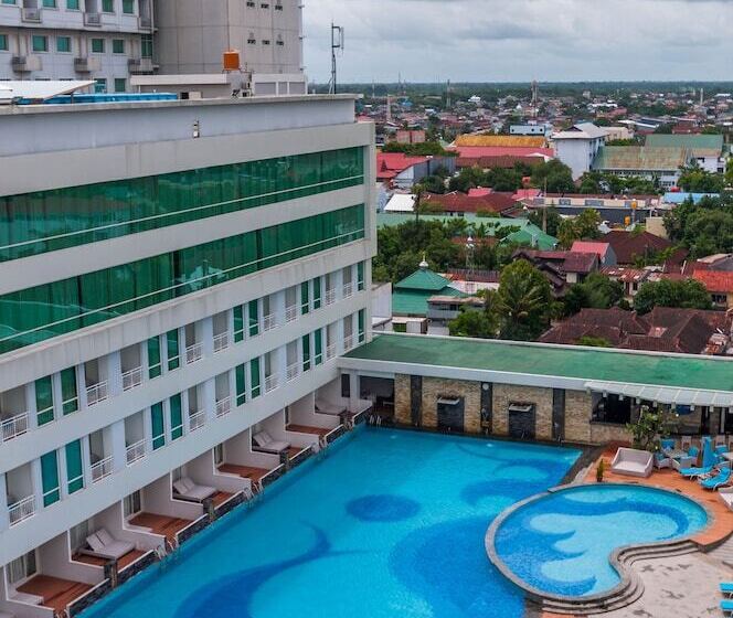 Claro Makassar Hotel & Convention
