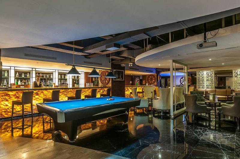 Claro Makassar Hotel & Convention