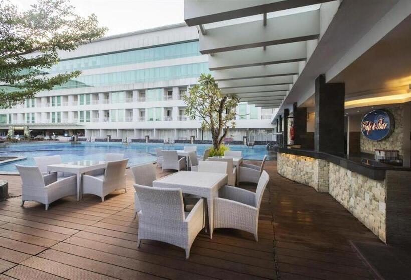 Claro Makassar Hotel & Convention