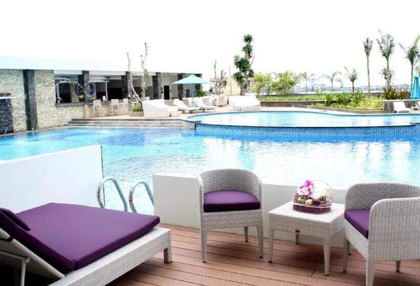 Claro Makassar Hotel & Convention