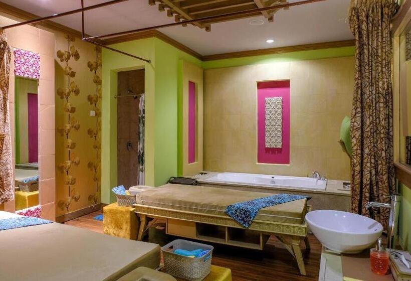 Claro Makassar Hotel & Convention