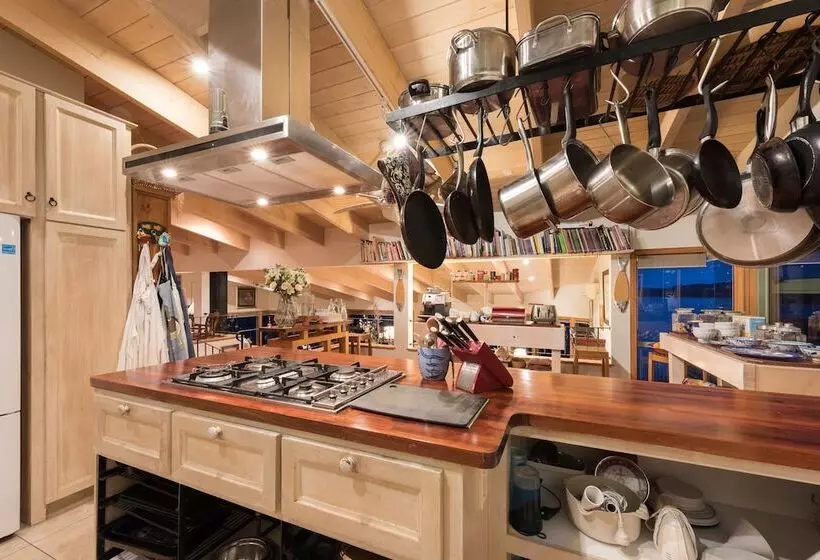 فندق Cliff Edge By The Sea