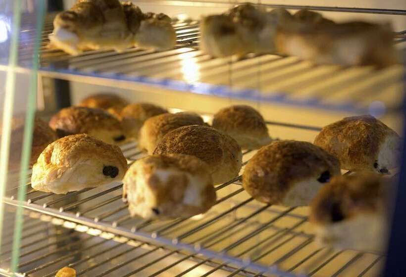 ホテル Dunia Hôtel Bissau