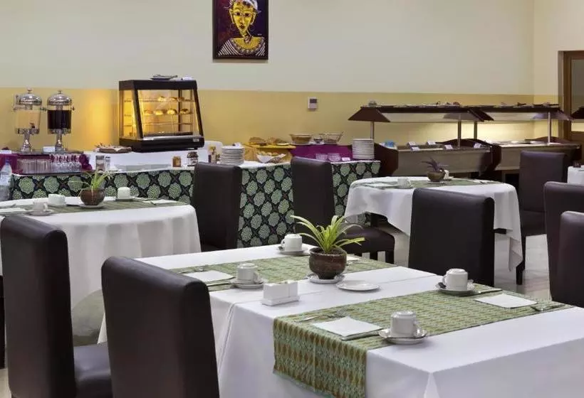 ホテル Dunia Hôtel Bissau