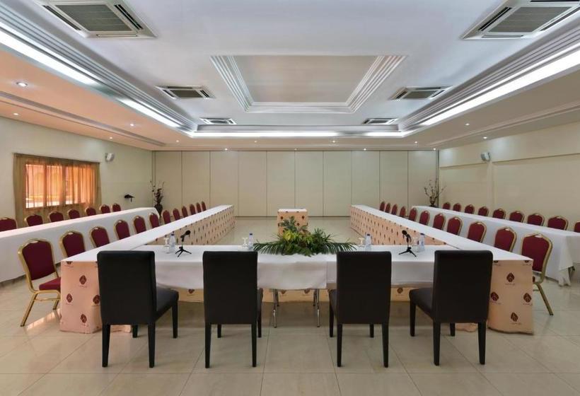 ホテル Dunia Hôtel Bissau