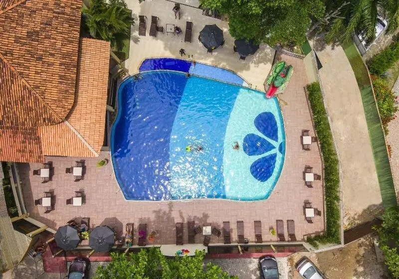 هتل Floral Inn Family