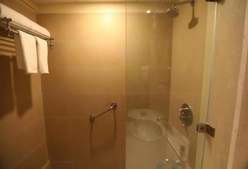 Hotelli Guleria Kothi At Ganges