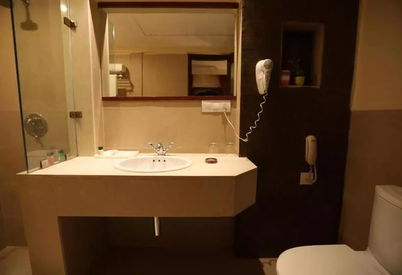 Hotelli Guleria Kothi At Ganges