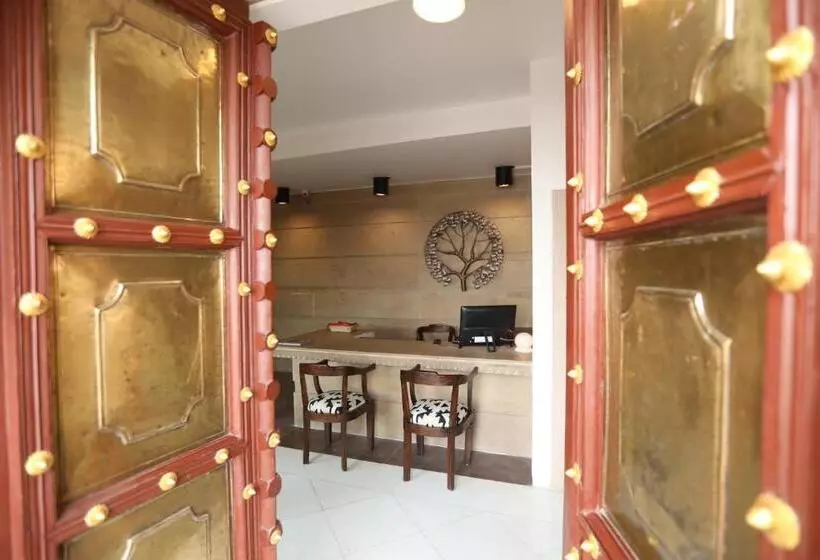 Hotelli Guleria Kothi At Ganges