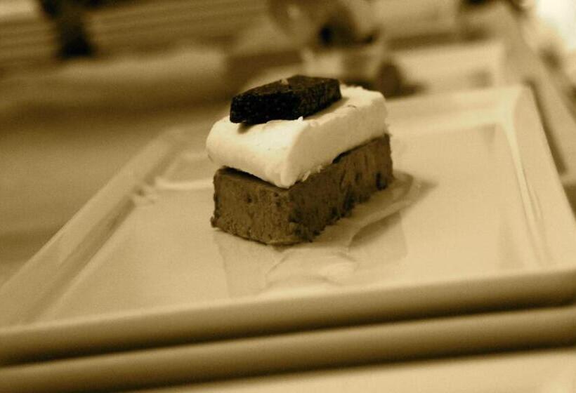 Отель Il Piccolo Dolomiti Resort