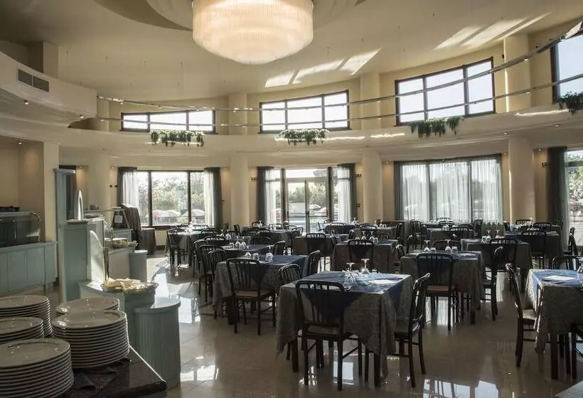 בית מלון כפרי Resort Lido Degli Aranci