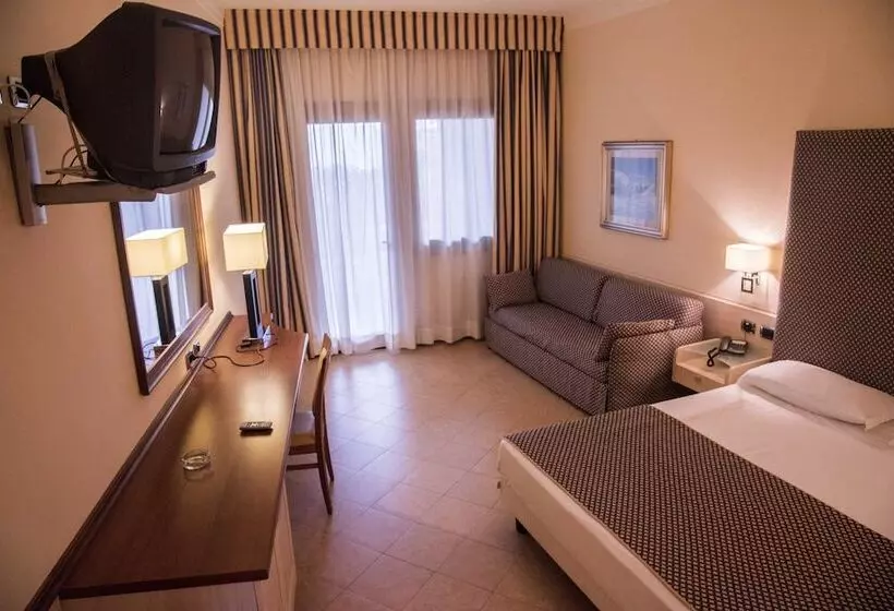 בית מלון כפרי Resort Lido Degli Aranci