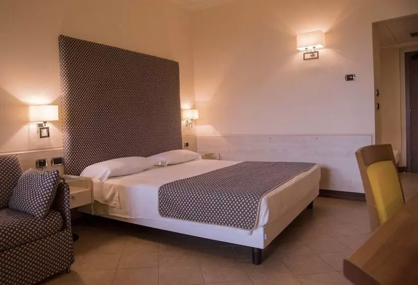 בית מלון כפרי Resort Lido Degli Aranci