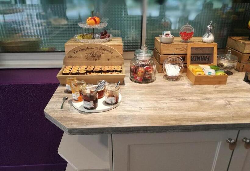 호텔 Logis Hôtel Lodge La Valette