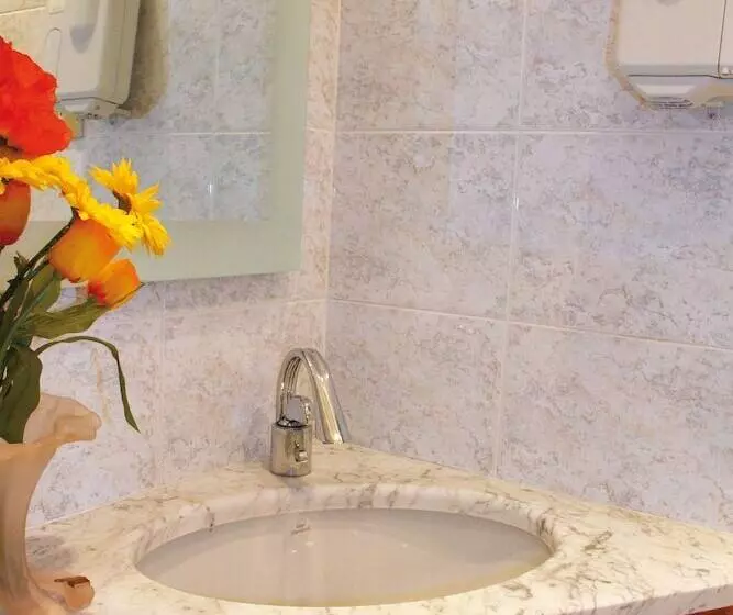 ホテル Mediterranée