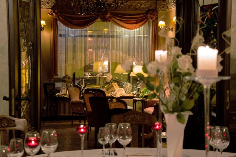 هتل Petite Fleur   Adults Only ! Air Conditioning !