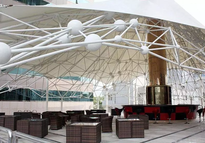 هتل Yijia International