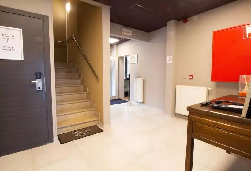 בית מלון כפרי Taormina Brussels Airport