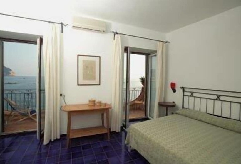 ホテル Umberto A Mare