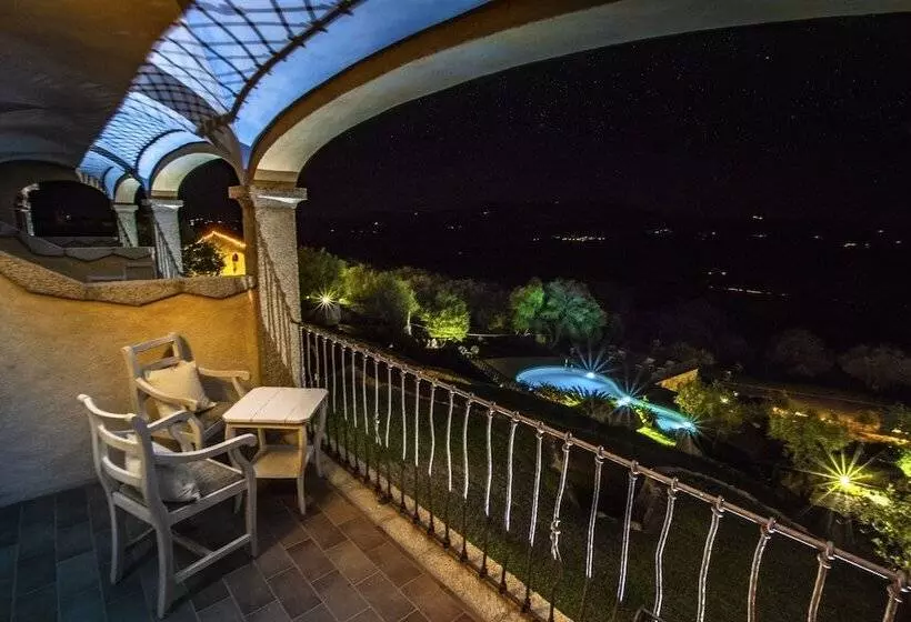 Moma Hotel Cannigione