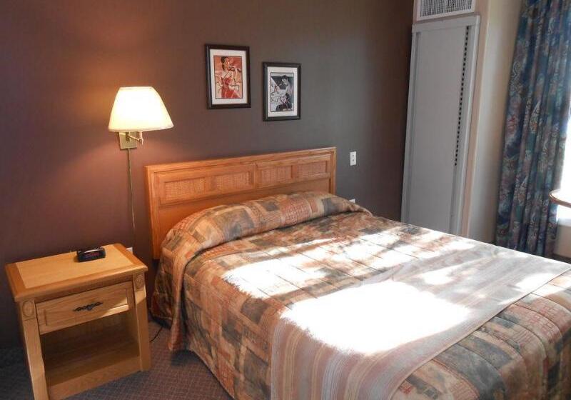 מוטל Knights Inn Woodstock