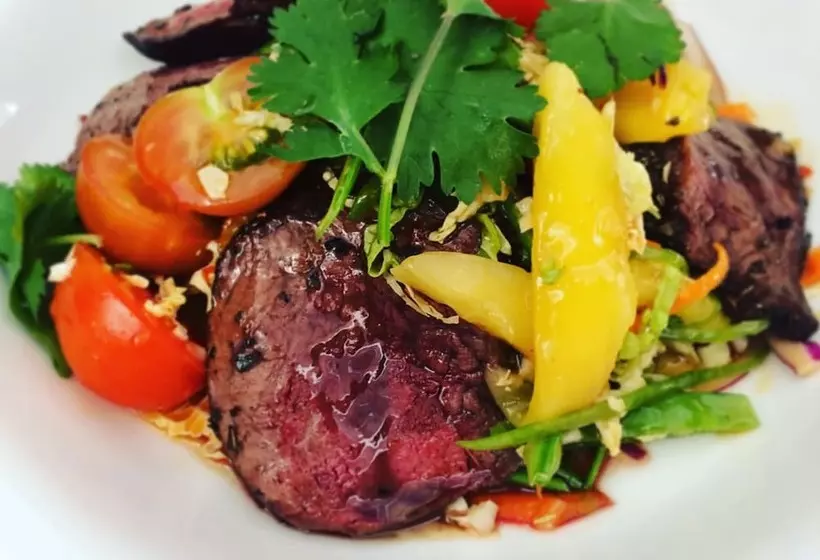 Oscars Hotel And Cafe Bar