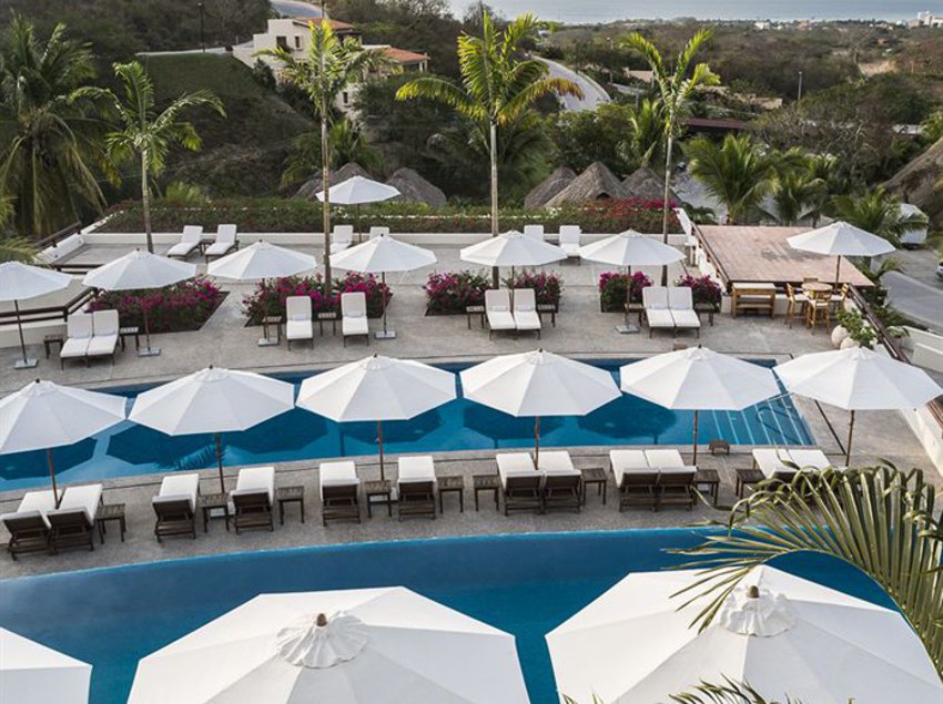 منتجع Puerto Bahia Villas