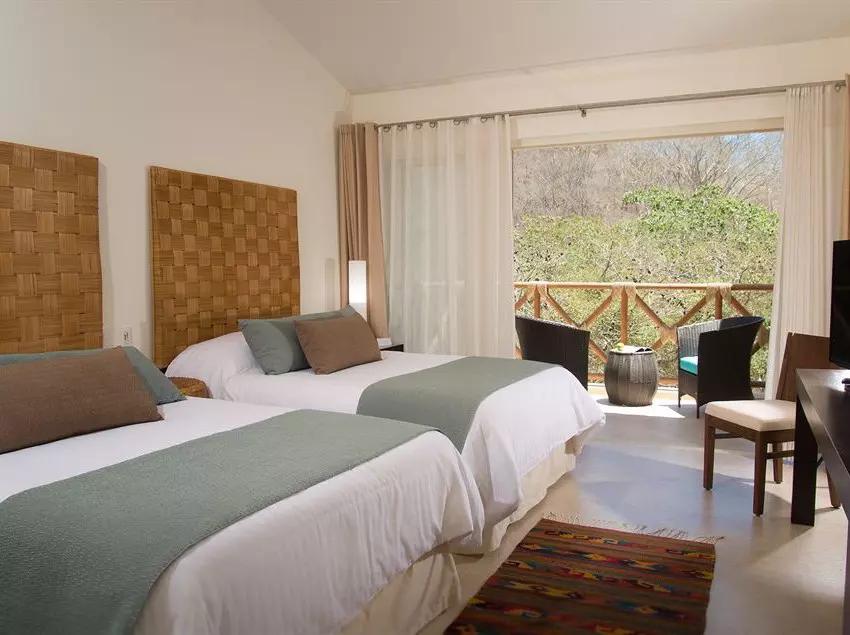 منتجع Puerto Bahia Villas