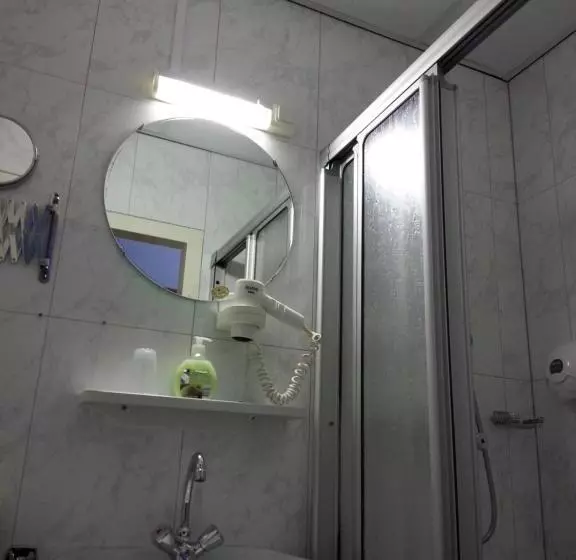 فندق Coronazeistutrecht Nl