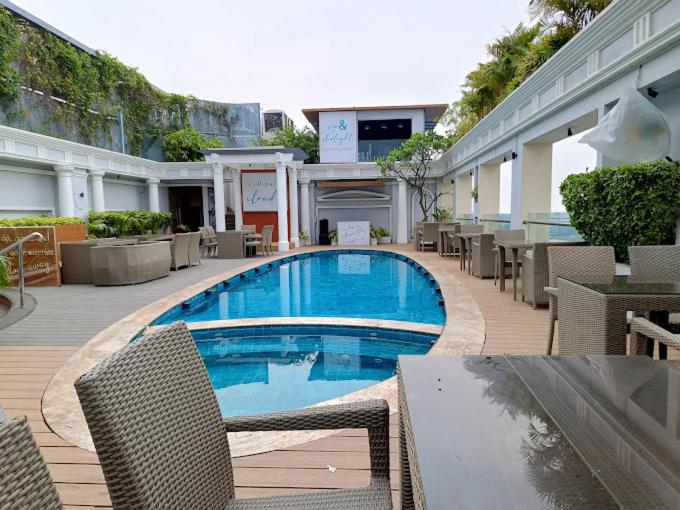 Отель De Sovrani