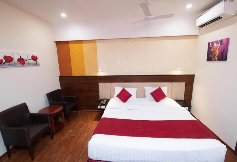 בית מלון כפרי High Point