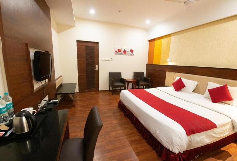 בית מלון כפרי High Point