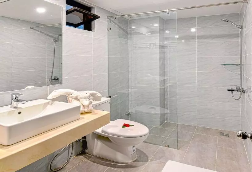 هتل Hoi An Dream City