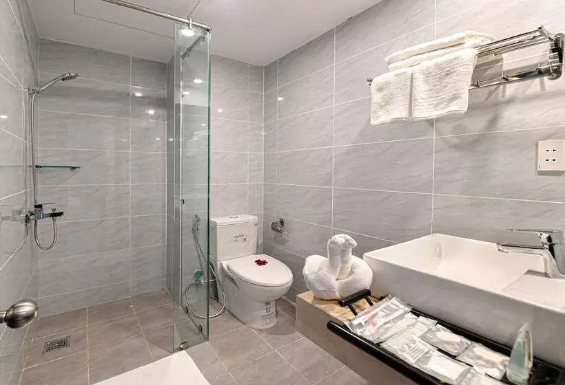 هتل Hoi An Dream City