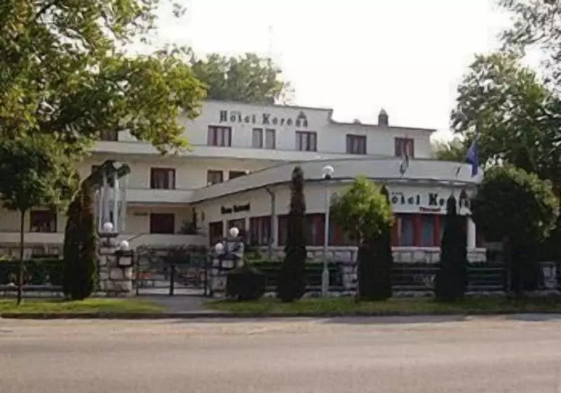 호텔 Korona