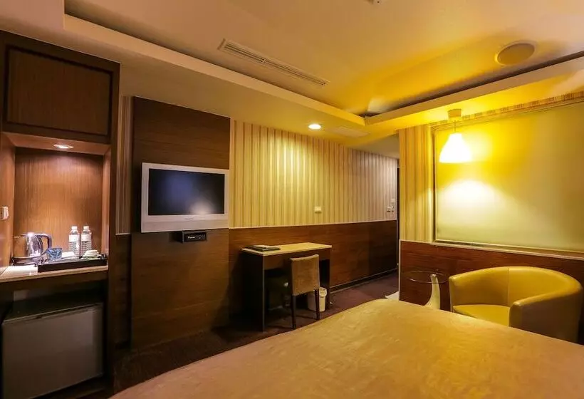 هتل Luckynews Classic