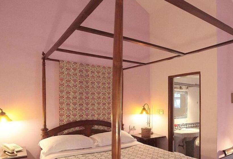 فندق Presa Di Goa