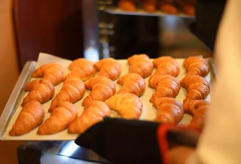 Hotel Route Inn Nagahama Inter