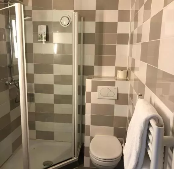 Hotel The Happy Traveler