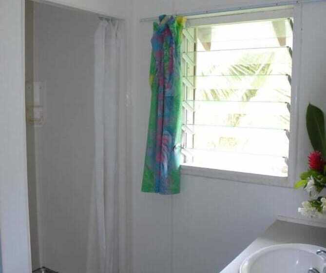 מוטל Gina's Garden Lodges