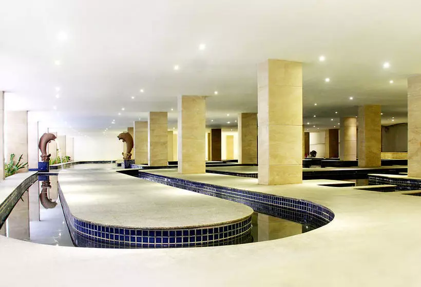 אתר נופש The Rich Prada Bali