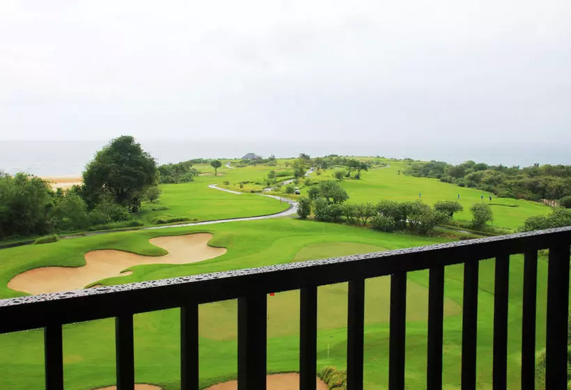 אתר נופש The Rich Prada Bali