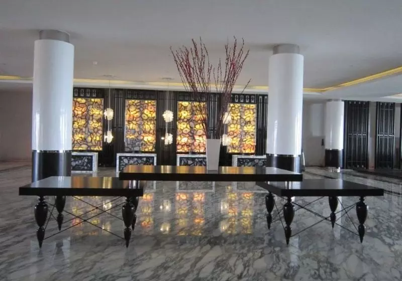 אתר נופש The Rich Prada Bali