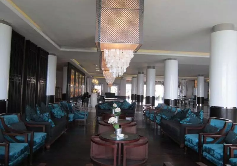 אתר נופש The Rich Prada Bali