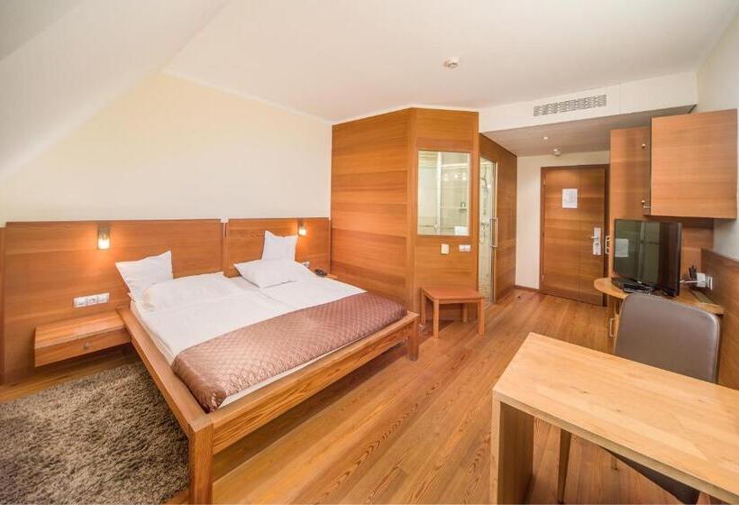 Wellness Hotel Kager Harkány