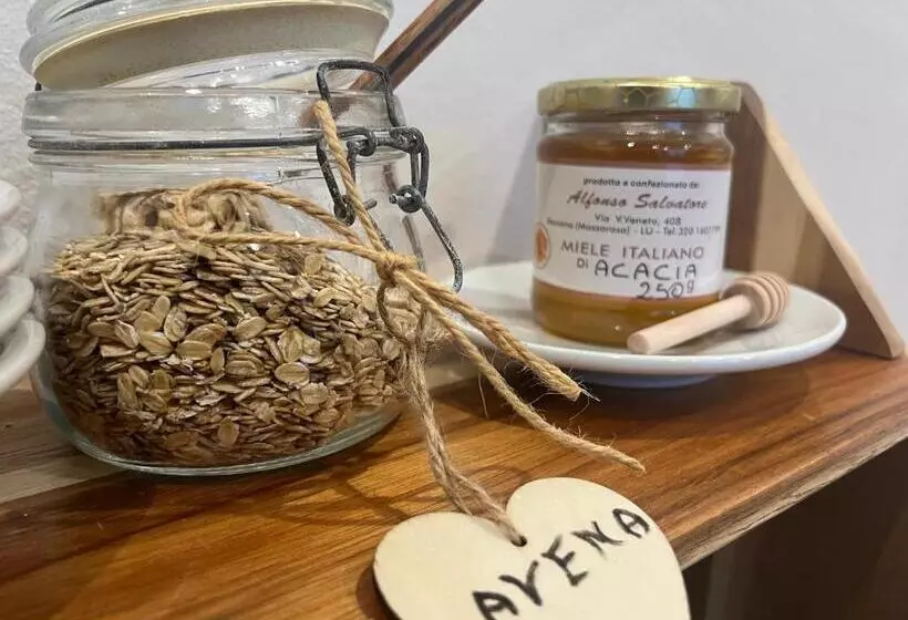 ベッドアンドブレックファースト Villa Derna Marina Di Pietrasanta