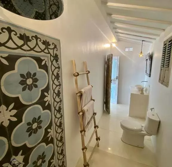 リゾートホテル Atalaya Villas Nusa Penida   Adults Only