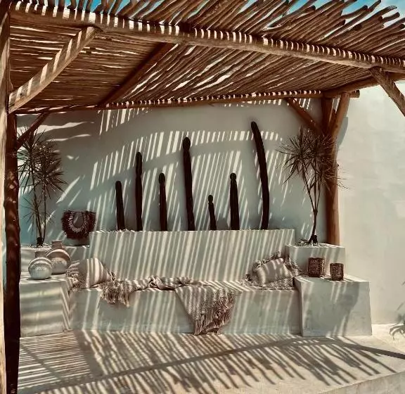 リゾートホテル Atalaya Villas Nusa Penida   Adults Only